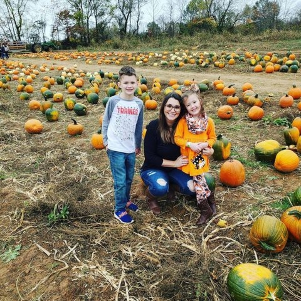 Meet your Posher, Kayla